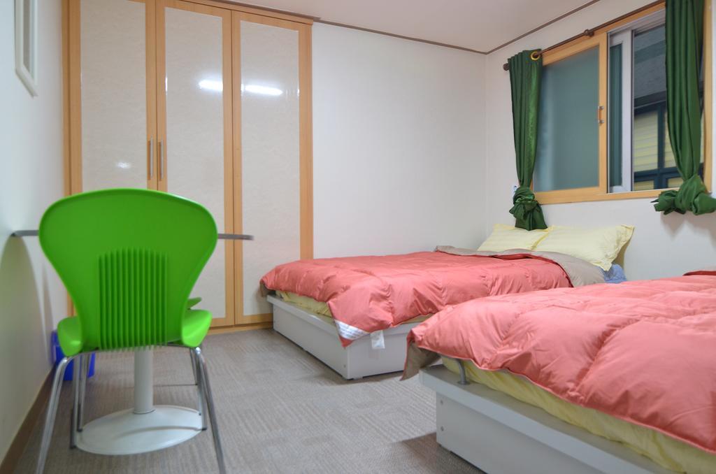Kimchee Downtown Guesthouse Seul Dış mekan fotoğraf